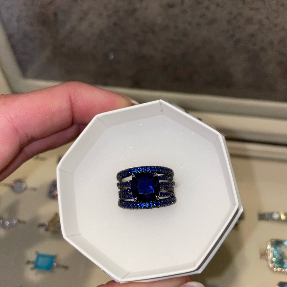 Elegant Blue Triple Band Ring